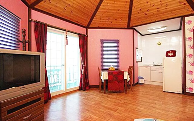 Anmyeondo Keran Blue Pension