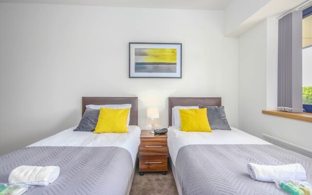 West Swindon Serviced Apartment