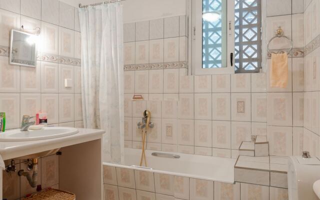 Secluded Holiday Home in Kalavrouza With Mountain Views,bbq