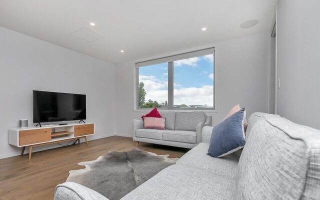 QV City Fringe Comfort Apartment - 810