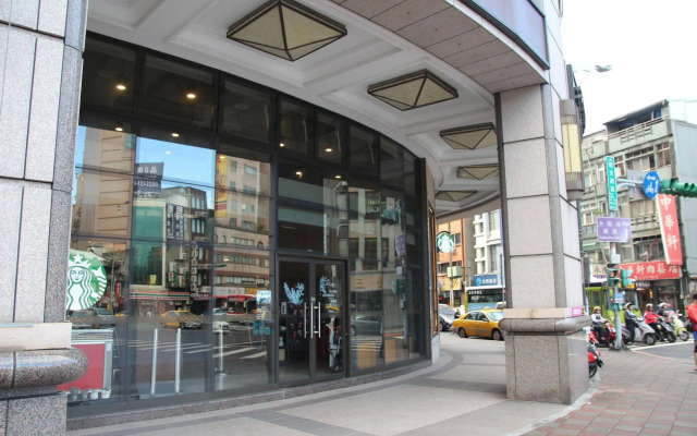 Starbox Hostel