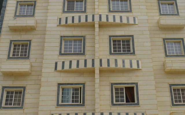 Leader Apartments