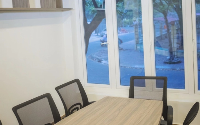 Spring Light Apartment