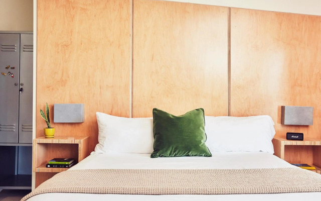 Venice V Hotel