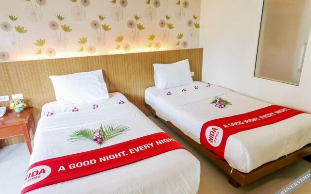 NIDA Rooms Dino Park Karon