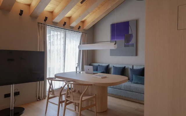 The Blackpine Hotel, Small Luxury Hotels
