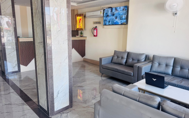 Hotel Purvi By Vilaasitaa Indore