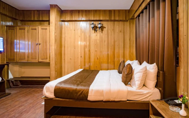 Magpie Mall Road Residency ( MG-MARG )