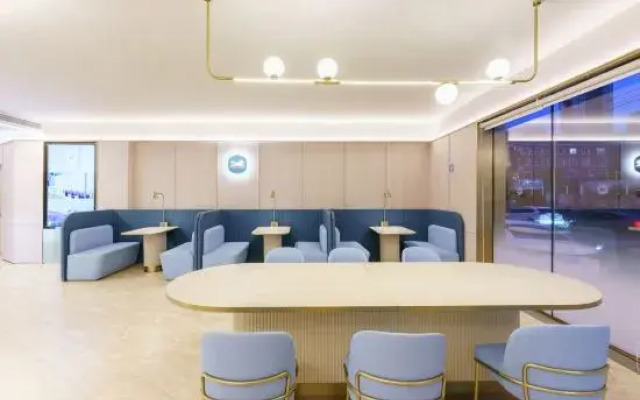 HanTing Hotel (Dalian Xian Road Subway Station)