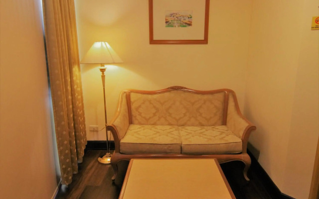 The Grand Dame Hotel