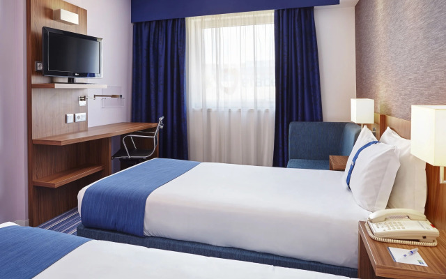 Holiday Inn Express Lisbon - Alfragide by IHG