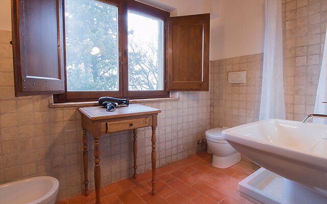 Borgo Monticelli 15489