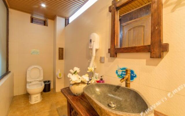 Three Bears Panoramic Beauty Su (Lijiang Ancient City Sifang Street Branch)
