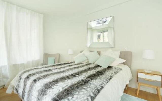 Residence St Dominique - Eiffel Tower(Pierre Villay)