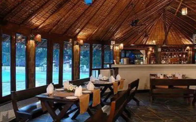 The Hideaway River Lodge