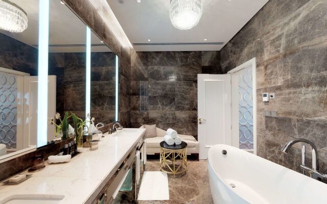 The Hotel Galleria Jeddah, Curio Collection by Hilton