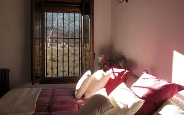 Badajoz 101531 3 Bedroom Holiday home By Mo Rentals