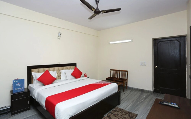 OYO 33359 Corporate Villa