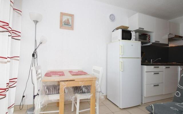 Appartement Balaruc-les-Bains, 1 pièce, 4 personnes - FR-1-553-43