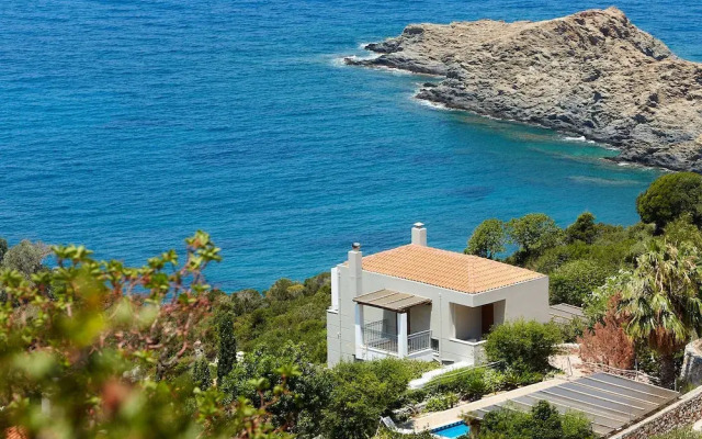 Okeanides Villas