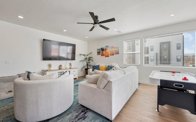 Beech Bungalow 5 Bedroom Townhouse