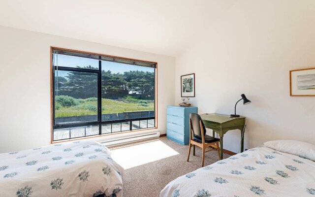 Haltwhistle West w/ Ocean Views!