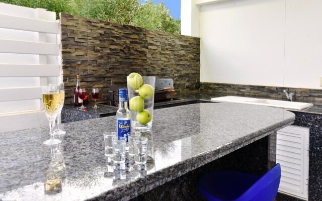 Villa Blue Phoenix