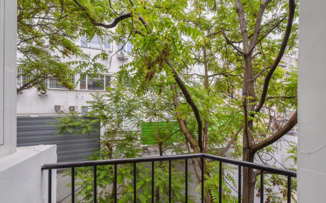 Sofia Dream Apartment - The Library - 3-BDR, 2-BTHR