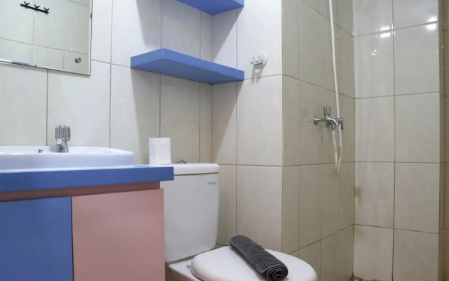 Comfort And Cozy 2Br At Springlake Summarecon Bekasi Apartment