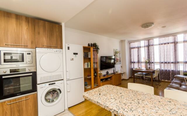 Apartment Happy