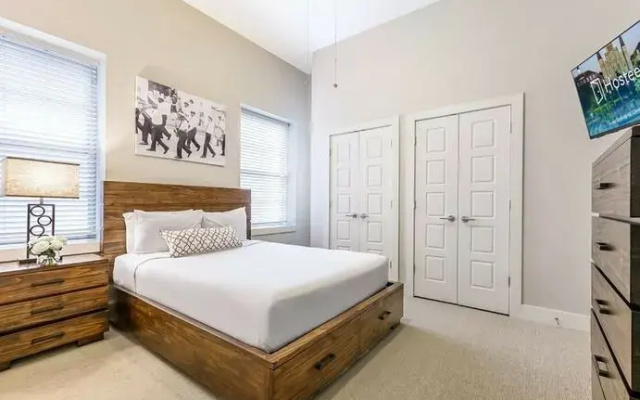 Luxury 1BR Condos in California Building