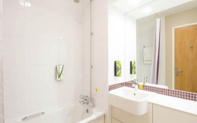 Premier Inn Manchester Altrincham