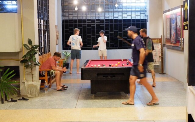 Leisure Hostel