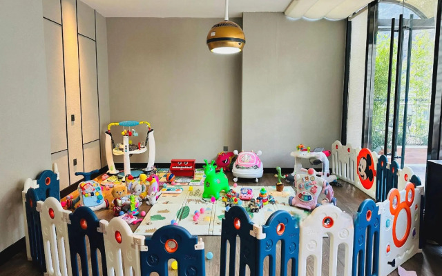 Daochengyading Howard Johnson