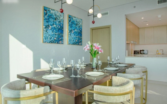 Luxe High Floor Full Seaview