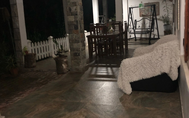 Hamadhi Guest