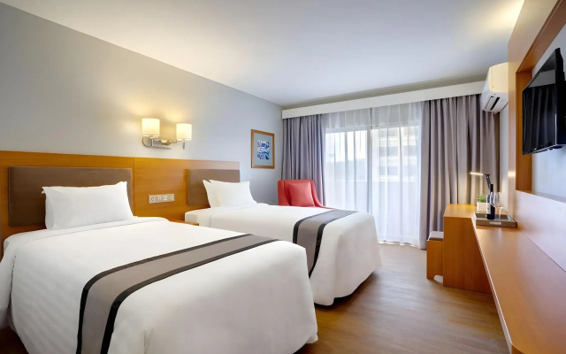Guam Plaza Resort