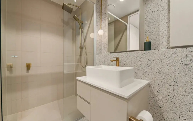 Chic and Elegant 1-bed in Unbeatable Location