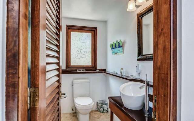 Villa Waves