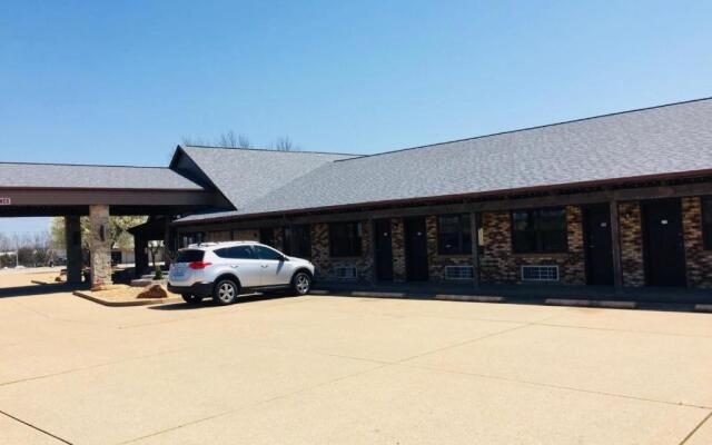 Owensville Motor Inn