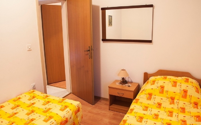 Apartment ErikaS - 100m from sea: A6 Novalja, Island Pag
