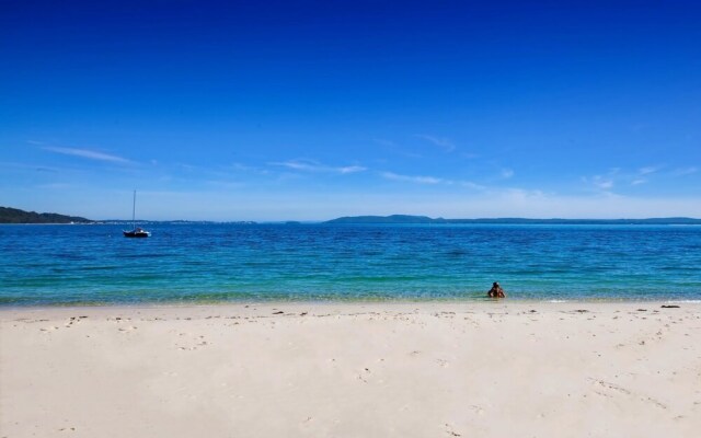 Blue Vista, Unit 7/13 Victoria Parade