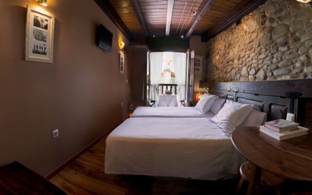 Micro Hostal La Puerta del Perdon