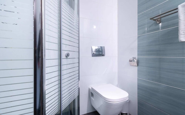 Jaffa- Beautiful 3 Bedroom Apartment Best Location