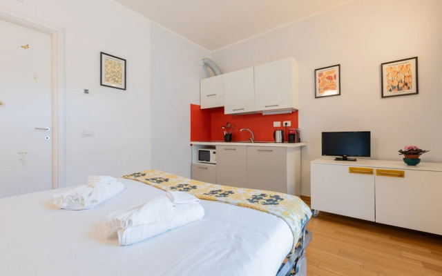 Priocca Mono 001 by Wonderful Italy