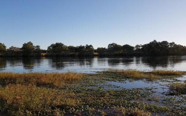 Kubu Kweena Lodge