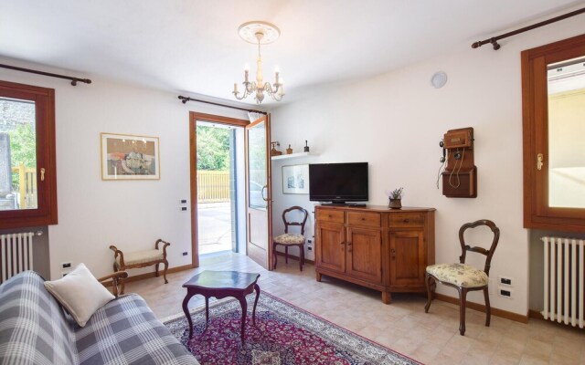 Amazing Home in Montemerlo With 2 Bedrooms