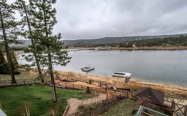 Lakefront Sanctuary #1306