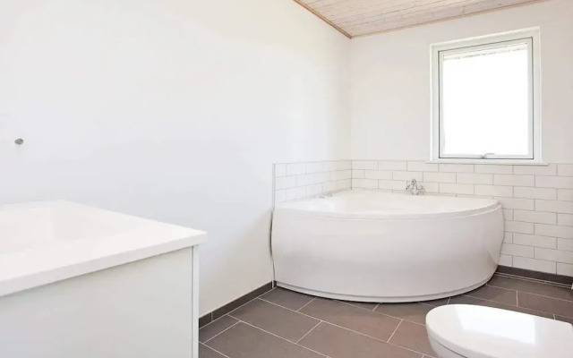 10 Person Holiday Home in Rodby-by Traum