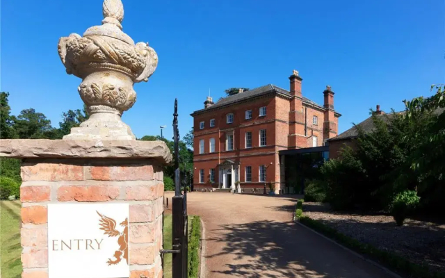 Winstanley House